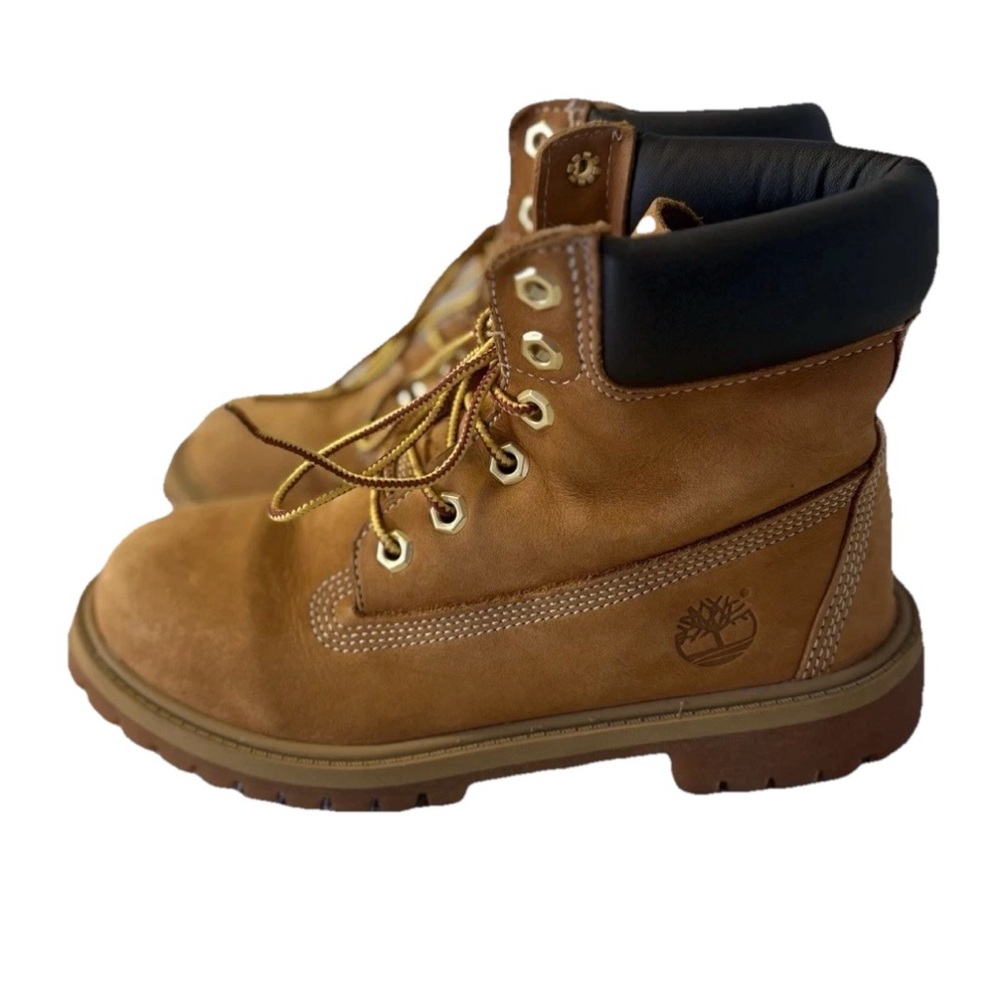 Timberland Boots Kids size 4 Tan
Lace Up Logo Hiking Walking
Outdoors